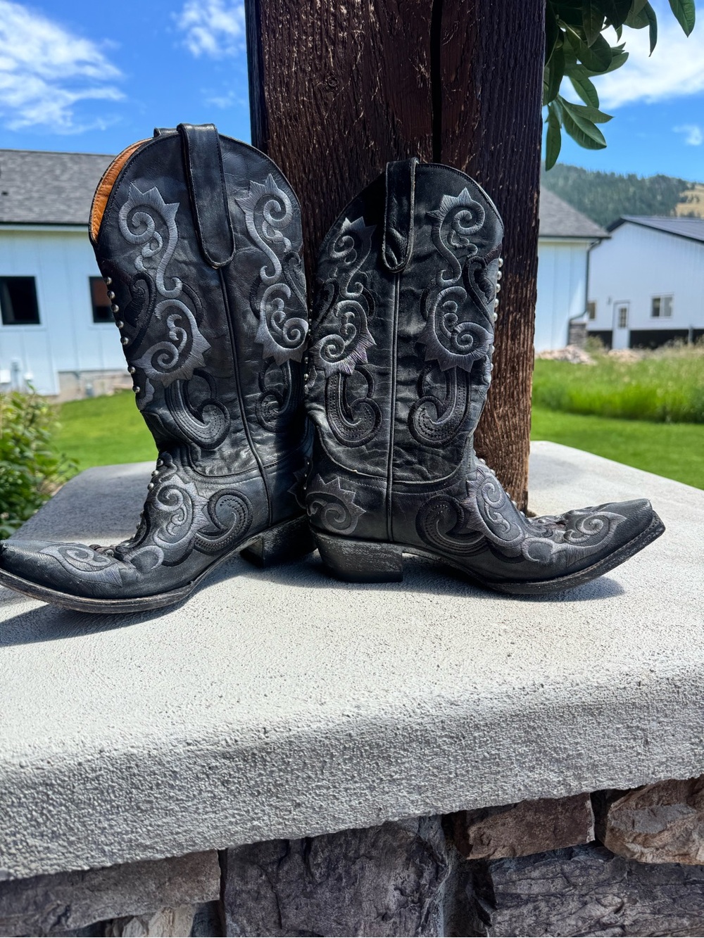 Old Gringo Black Western Embroidered Cowboy Boots
